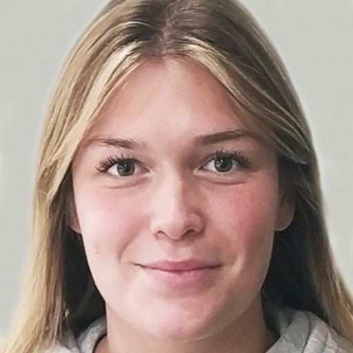 Chloé .